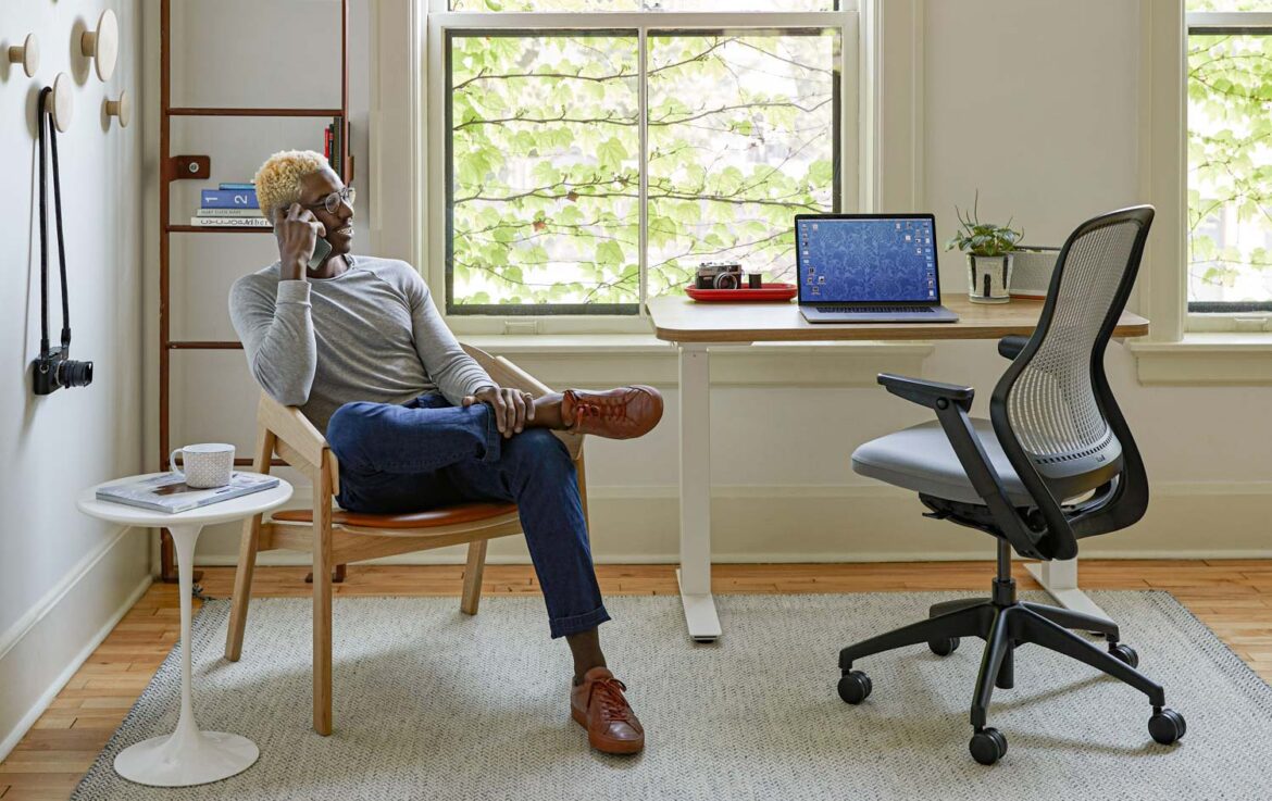 “Smart working” comodo e senza stress: scegli l’arredamento giusto per lavorare e studiare a casa